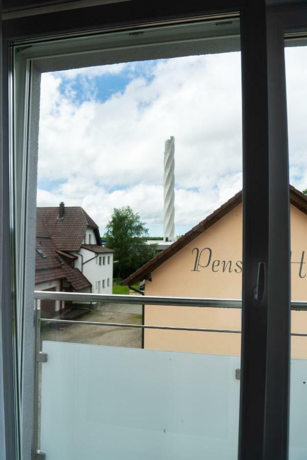 Pension Haas-Hotel Am Turm 로뜨바일 외부 사진